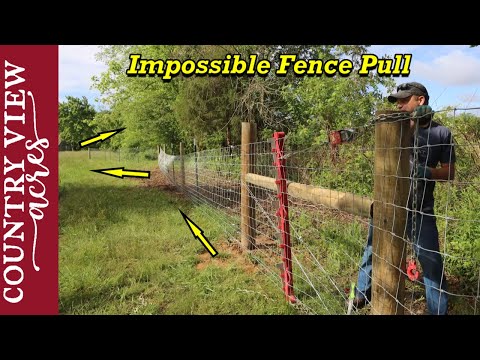 Видео: Мы действительно мучились с последним перетягиванием забора. Растягивать забор по углам никогда н...