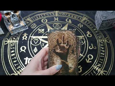 Видео: Гадание на Таро. КТО ТЫ ДЛЯ НЕГО? его чувства к тебе?