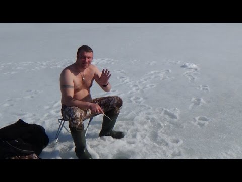 Видео: Коротаем дни до копа (Рыбалка)