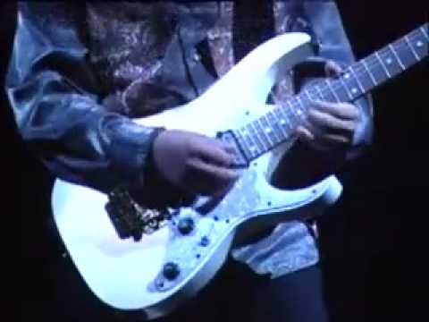 Видео: ЭРГЭН ДУРСАХАД ЦУВРАЛААС .... МУСГЗ БАЛХЖАВ - СЭТГЭЛИЙН ХӨГ КОНЦЕРТ 1999 ОН