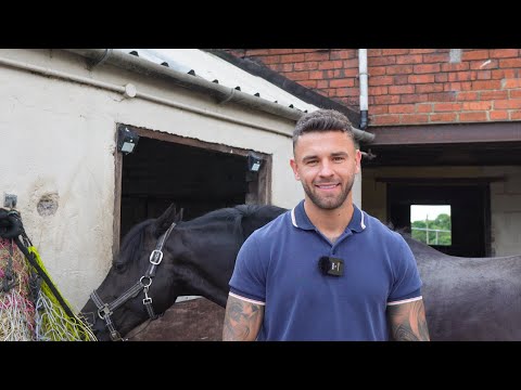 Видео: Подковывание нервной лошади | ПОШЛО НЕ ТАК