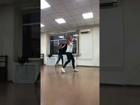 Видео: Силовая с гантелями! Акцент на руки, плечи!