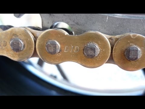 Видео: мойка и смазка мото цепи tdm / cleaning and lubricating motorcycle chain tdm