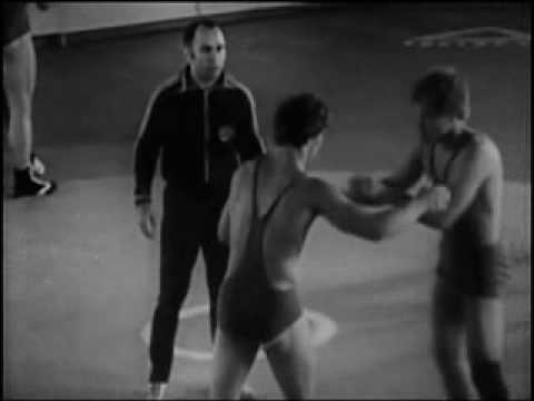 Видео: Вольная борьба - техника сваливаний и переводов