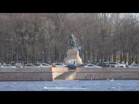 Видео: Canon EF 70-300mm f/4.5-5.6 DO IS USM первый тест в городе. Санкт-Петербург. 15.03.2025 г.