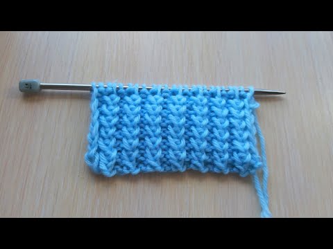 Видео: Шикарный узор спицами. Раппорт 3 петли 2 ряда. Видео урок по вязанию узора для начинающих