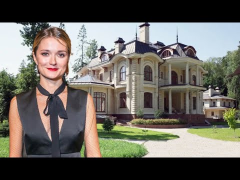 Видео: Младшая Михалкова вся правда о её свадьбах, разводе и личной жизни | Надежда Михалкова