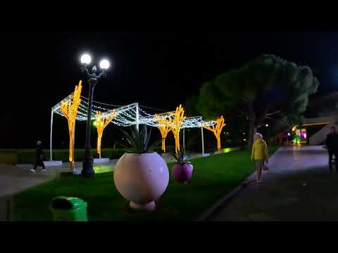 Видео: ▶️ Вечерняя Ялта. Осень 2025