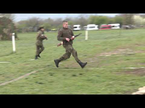 Видео: Отборът на 61 Стрямска механизирана бригада спечели шампионата по дуелна и щафетна стрелба на СВ