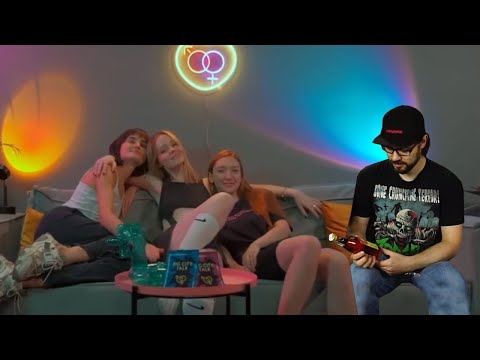 Видео: Вертолёт смотрит юных феминисток. Хайлайты. #2