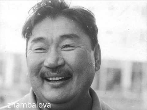 Видео: Лхасаран Линховоин - старинная бурятская песня "Үншэн сагаан ботогон" (Белый верблюжонок-сирота)