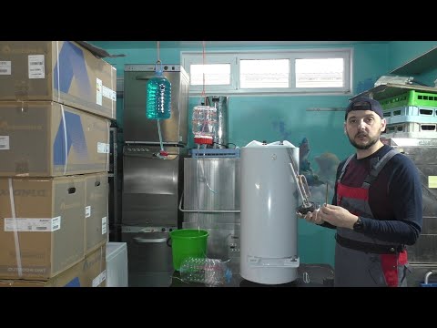 Видео: Как слить накопительный водонагреватель.