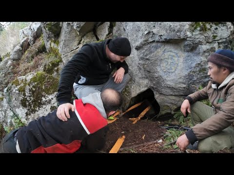 Видео: Мы разгадали карту и обнаружили клад на миллион!!!