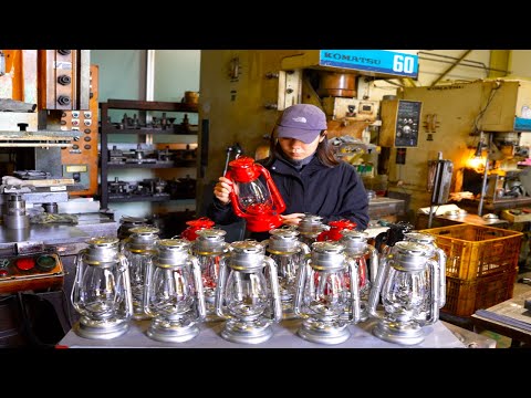 Видео: Процесс изготовления противоураганной лампы. Последний оставшийся завод по производству противоураг