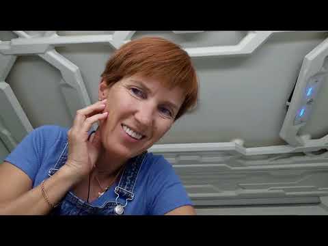 Видео: ВЛОГ. Аэропорт Кольцово / Капсульный отель / Перелет в Минеральные воды