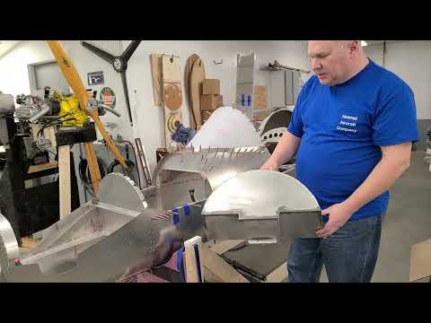 Видео: Лобовое стекло и топливный бак Ultra Cruiser в сборе