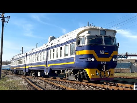 Видео: «Эксклюзив!» Дрезина начальника Юго-Западной дороги ДР1А-405 прибывает на станцию