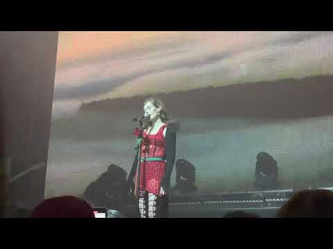 Видео: ЛУНА - Самолёты ; Москва ( live 18.03.2021 Известия Hall)