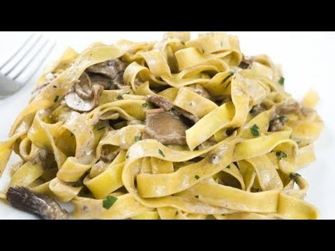 Видео: Талиатели с гъби, пилешко и сметана – как да си приготвим? (епизод 147)