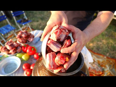 Видео: БЫЧЬИ ХВОСТЫ в АФГАНСКОМ КАЗАНЕ. МЯСО с ОВОЩАМИ в СОБСТВЕННОМ СОКУ.