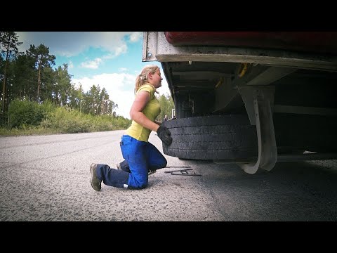 Видео: ОПЯТЬ КОЛЕСО! ЗАГРУЗКА В ЗАКРЫТОМ ГОРОДЕ!
