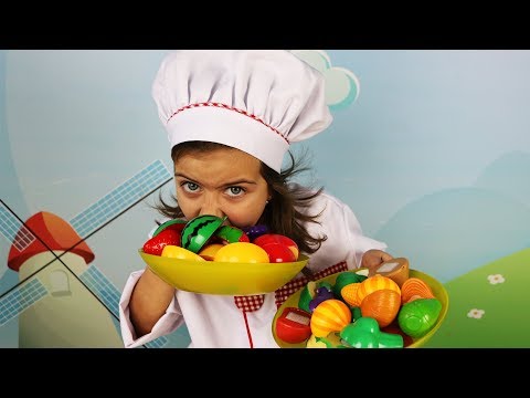 Видео: Готовим Вместе с Эмилюшей Фрукты и овощи  на липучках