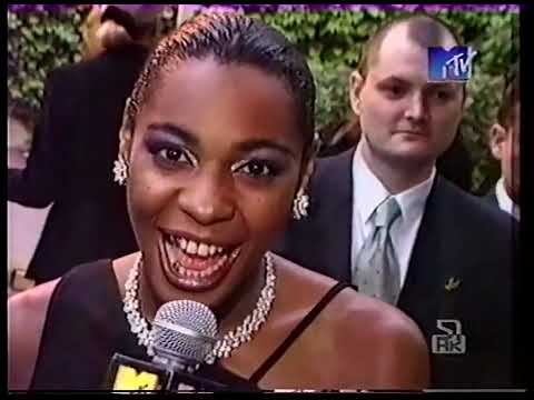 Видео: News Блок Weekly (MTV, май 2001)