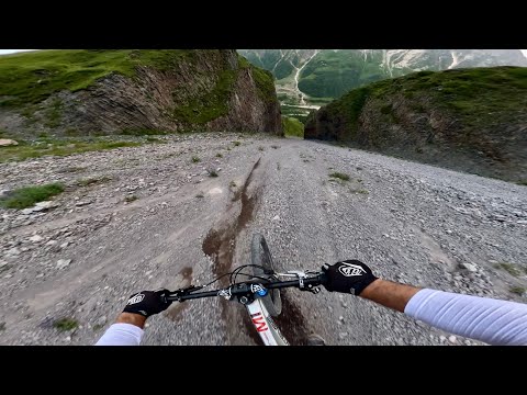 Видео: Спуск со станции Мир | Приэльбрусье 2025