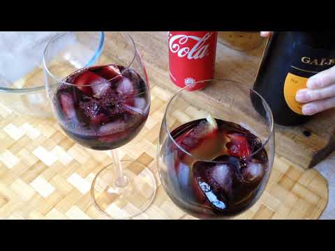 Видео: Коктейль из красного вина с колой «Калимочо» (Calimocho/Kalimotxo)