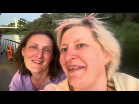 Видео: Прогулка на кораблике по реке Урал с музыкой.  Оренбург.