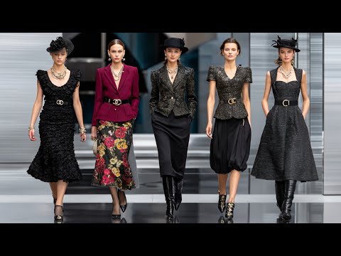 Видео: CHANEL вдохновлен изящной женственностью: идеи гардероба для осени/зимы 2025/2026