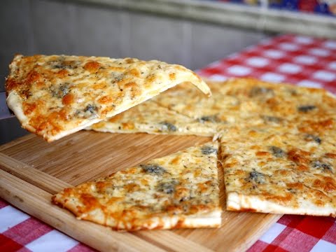 Видео: Пицца "4 сыра". Моя любимая сырная пицца