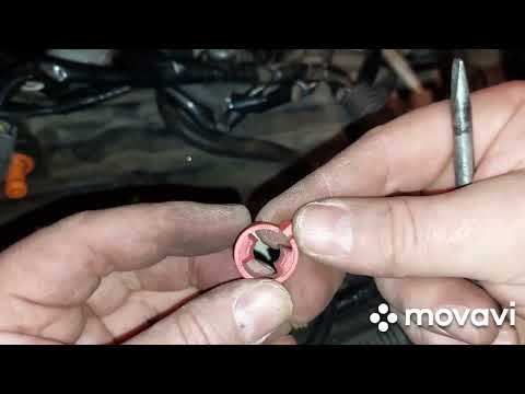 Видео: КАК ПОЧИСТИТЬ ТОПЛИВНЫЕ ФОРСУНКИ,MITSUBISHI ASX,OUTLENDER,LANCER,C CROSSER,СНЯТИЕ И УСТАНОВКА.