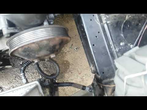 Видео: Как снять голвку 102 двигатель