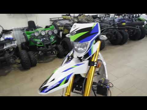 Видео: САМЫЙ ЛУЧШИЙ ЭНДУРО за СОТКУ!!! RACER - RC- 300- GY8A