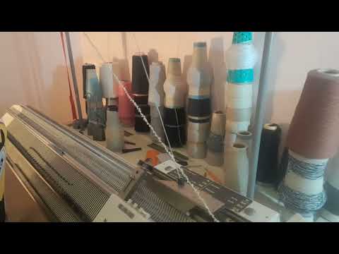 Видео: Вязанные носки на " пассап "