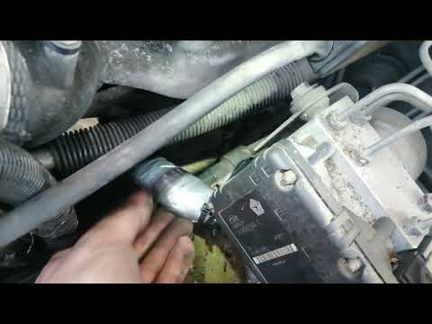 Видео: Jeep Grand Cherokee WJ АКПП в аварийном режиме. Слабое место проводки. Ремонт.