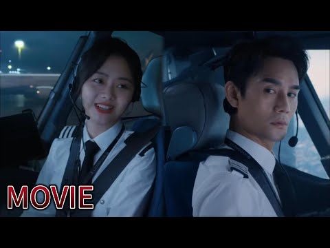 Видео: Днём эта девушка-пилот — сама крутость, а ночью танцует, как настоящая чаровница! ✈️💖