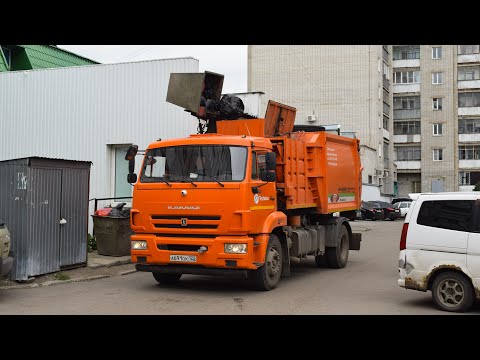 Видео: Мусоровоз МК-4452-02 на шасси КамАЗ-43253-R4 (А 691 ОК 122). Работа.