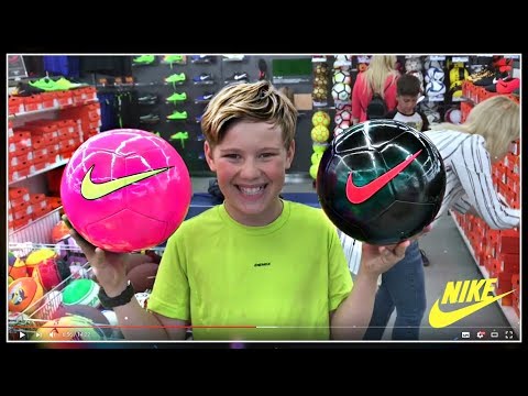 Видео: ⚽  Покупки Спорт мастер Уфа футбольный МЯЧ NIKE ⚽  VLOG FOOTBALL ball EQUIPMENT ⚽