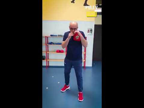 Видео: Тренировка по бокс в домашни условия