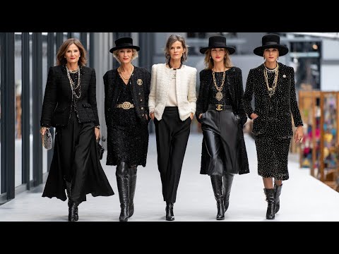 Видео: Chanel Monochrome Elegance | Неизменная мода осень-зима 2025–2026 для женщин старше 40 лет