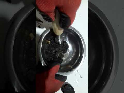 Видео: Добыча золота из угля