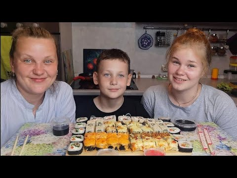 Видео: Мукбанг Роллы /На канале 30К🎉🎊Всем спасибо за поздравления ❤️