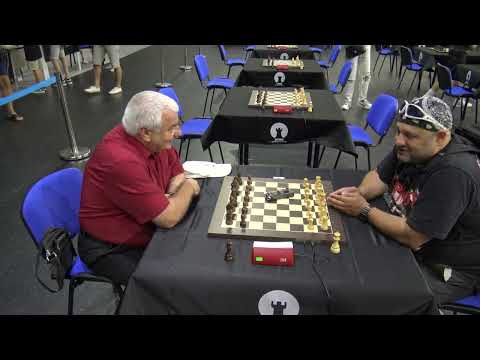 Видео: С GM Кирил Георгиев на старта на Международния турнир по ускорен шахмат и блиц "Шумен"