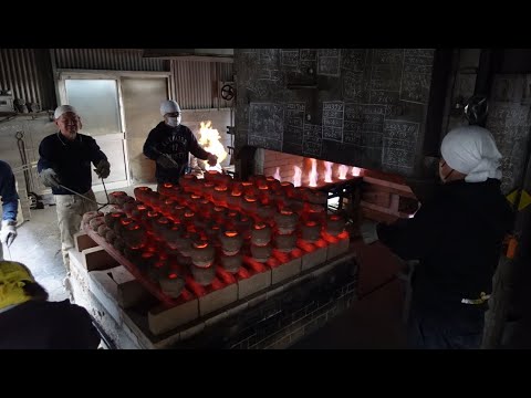 Видео: Процесс массового производства поющих чаш.