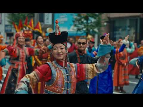 Видео: Монгольские артисты танцуют под калмыцкую песню в Токио