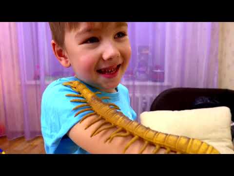 Видео: Зачем ПРИШЛА Няня БАБУЛЯ? Рома НЕ ХОЧЕТ Слушаться! Куда ПРОПАЛ Хелпик в РЕАЛЬНОЙ ЖИЗНИ? 7+