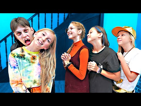 Видео: ЕСЛИ ТВОЙ КРАШ ВАМПИР! КТО СТАНЕТ ДЕВУШКОЙ ВАМПИРА?