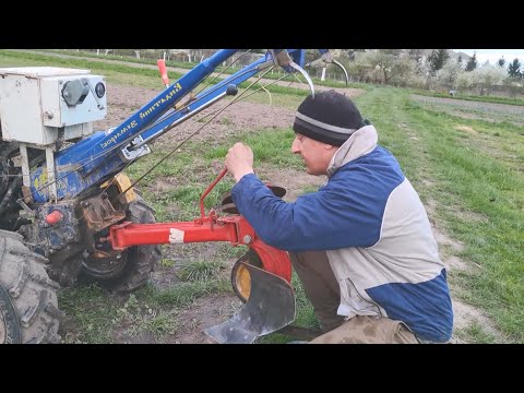 Видео: Стандартний плуг для важких мотоблоків: чому все так погано?